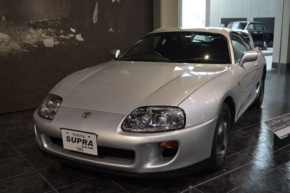 1994 토요타 수프라 Mk IV 양산 차량. 2001년 분노의 질주와 같은 모델의 참고 사진이며 영화 스틸이 아닙니다.