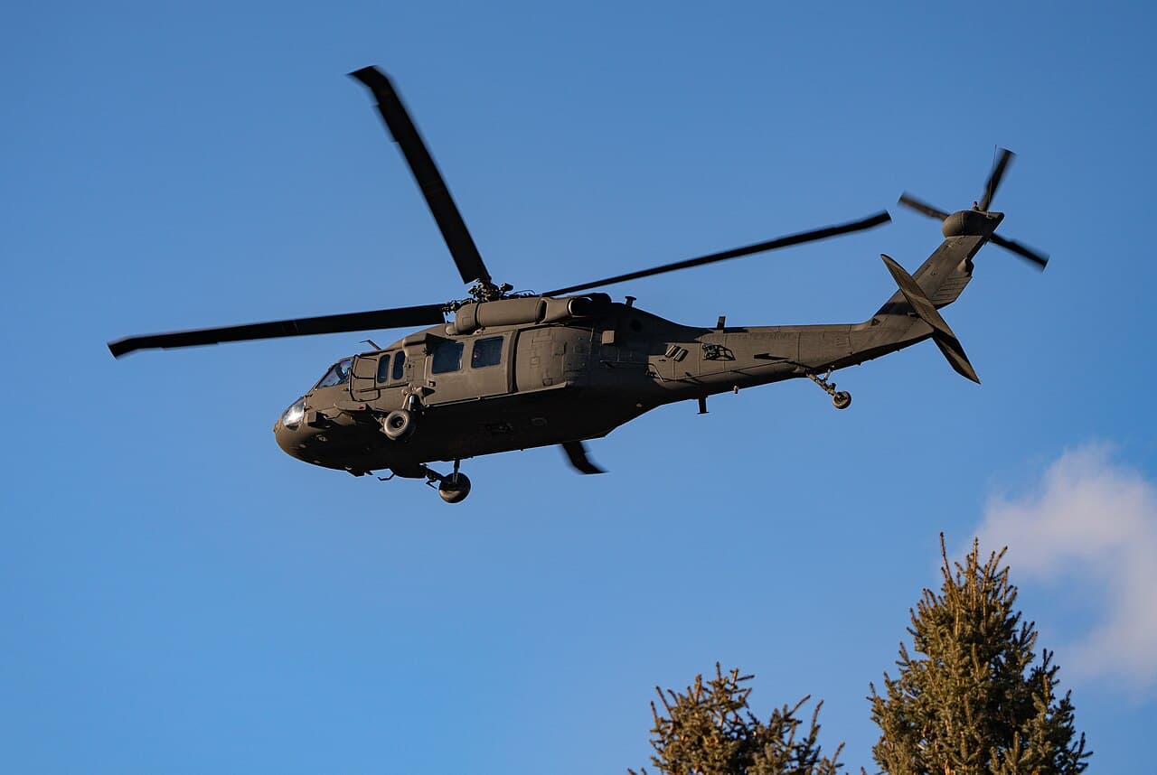 UH-60 블랙 호크 실제 항공기 사진